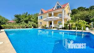 Дом 300м², 3-этажный, участок 13 сот.  