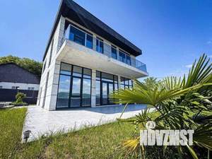 Дом 195м², 2-этажный, участок 5 сот.  