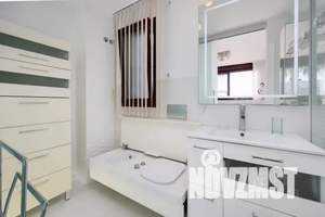 Дом 160м², 2-этажный, участок 5 сот.  