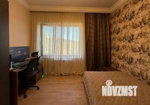 Дом 340м², 3-этажный, участок 7 сот.  