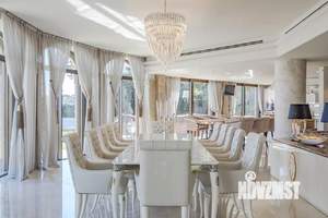 Дом 1040м&sup2;, 2-этажный, участок 80 сот.  