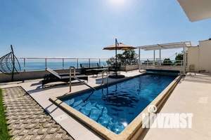 Дом 200м&sup2;, 2-этажный, участок 10 сот.  