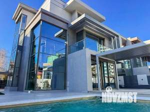 Дом 320м², 2-этажный, участок 6 сот.  