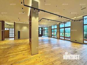 Дом 650м², 2-этажный, участок 30 сот.  