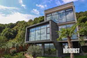 Коттедж 420м², 3-этажный, участок 20 сот.  