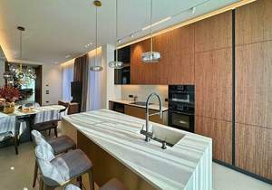 Дом 350м², 3-этажный, участок 5 сот.  