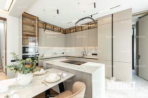 Дом 220м², 2-этажный, участок 6 сот.  