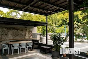 Дом 304м², 3-этажный, участок 7 сот.  