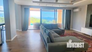Дом 350м², 3-этажный, участок 10 сот.  