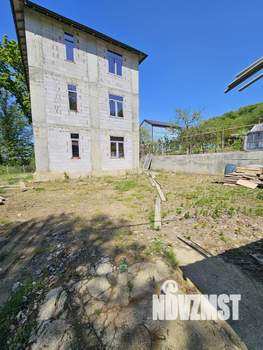 Коттедж 300м², 3-этажный, участок 5 сот.  