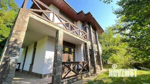 Дом 231м², 2-этажный, участок 4 сот.  