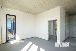 Дом 200м&sup2;, 2-этажный, участок 8 сот.  