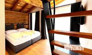 Дом 246м², 3-этажный, участок 6 сот.  