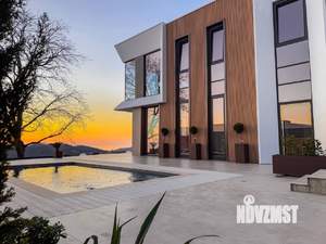 Коттедж 250м², 2-этажный, участок 6 сот.  