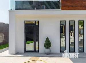 Коттедж 220м², 2-этажный, участок 6 сот.  