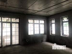 Коттедж 607м², 4-этажный, участок 10 сот.  