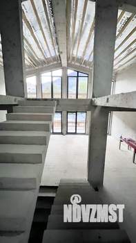 Коттедж 320м², 2-этажный, участок 7 сот.  