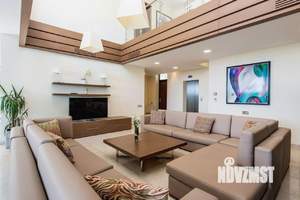 Коттедж 400м&sup2;, 3-этажный, участок 12 сот.  