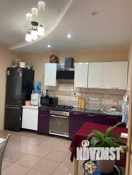 Дом 183м², 3-этажный, участок 3 сот.  