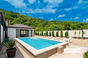 Дом 254м², 3-этажный, участок 6 сот.  