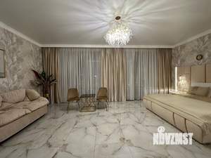 Дом 240м², 3-этажный, участок 5 сот.  