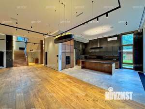Дом 650м², 2-этажный, участок 30 сот.  