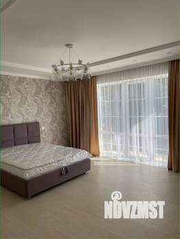 Дом 290м², 3-этажный, участок 7 сот.  