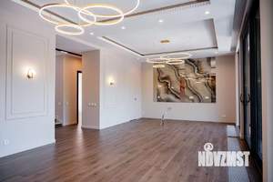 Дом 230м², 2-этажный, участок 6 сот.  