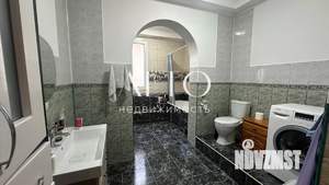 Коттедж 180м², 3-этажный, участок 5 сот.  
