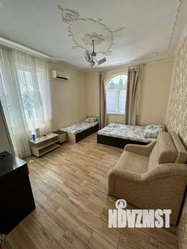 Дом 500м², 5-этажный, участок 4 сот.  