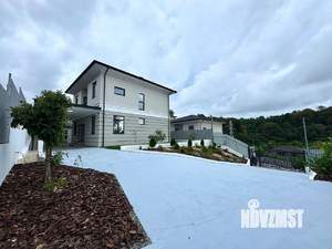 Дом 230м&sup2;, 2-этажный, участок 11 сот.  