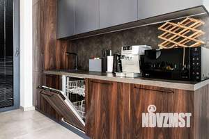 Дом 250м², 3-этажный, участок 5 сот.  