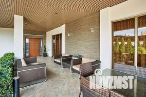 Дом 687м², 3-этажный, участок 6 сот.  