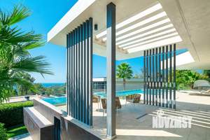 Дом 410м², 2-этажный, участок 10 сот.  