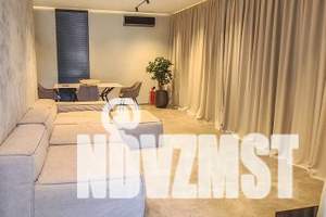 Дом 210м², 2-этажный, участок 6 сот.  