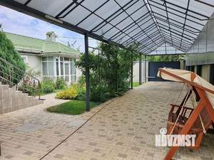 Дом 260м², 2-этажный, участок 10 сот.  