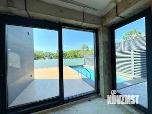 Дом 240м², 2-этажный, участок 6 сот.  