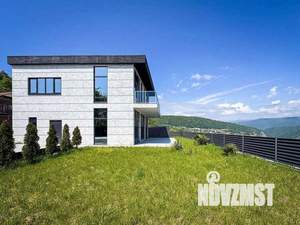 Дом 195м², 2-этажный, участок 5 сот.  