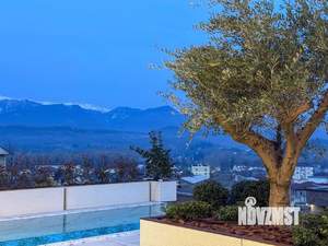 Дом 230м&sup2;, 2-этажный, участок 7 сот.  