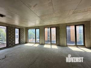 Дом 350м², 3-этажный, участок 12 сот.  
