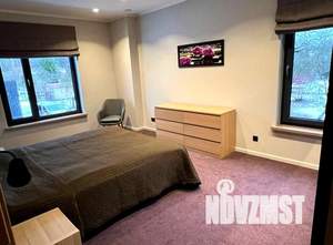 Дом 240м², 2-этажный, участок 6 сот.  