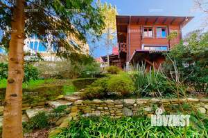 Коттедж 1500м², 3-этажный, участок 140 сот.  