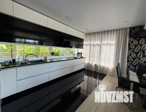 Коттедж 175м², 2-этажный, участок 7 сот.  