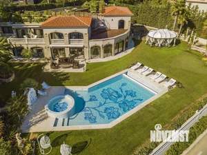 Дом 1040м², 2-этажный, участок 80 сот.  