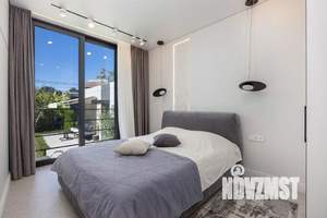 Дом 250м&sup2;, 2-этажный, участок 6 сот.  