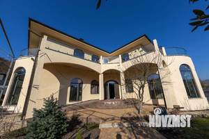 Коттедж 360м&sup2;, 2-этажный, участок 20 сот.  