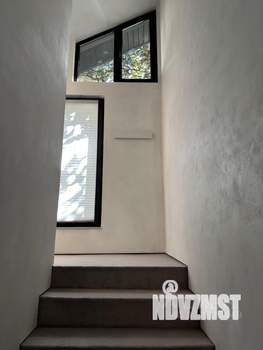 Дом 150м&sup2;, 3-этажный, участок 3 сот.  