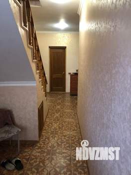 Дом 247м², 3-этажный, участок 6 сот.  