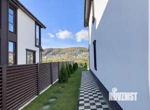 Дом 145м&sup2;, 2-этажный, участок 3 сот.  