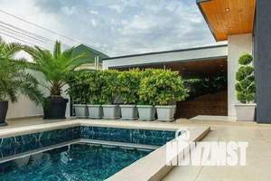 Дом 280м², 2-этажный, участок 8 сот.  